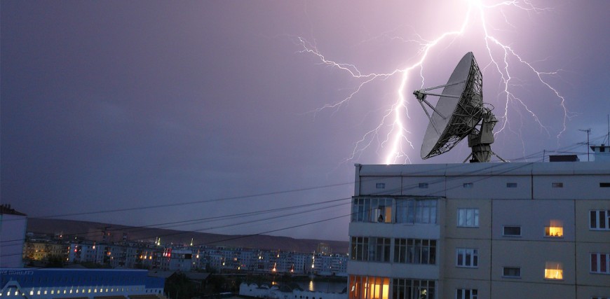 Грозозащита: как защитить оборудование от молнии